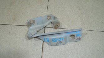 Петля капота левая Nissan Almera N16