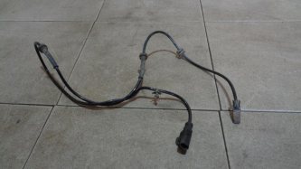 Датчик ABS передний Renault Logan 1 L90