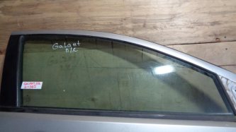 Стекло двери передней правой Mitsubishi Galant 9 DJ, DM