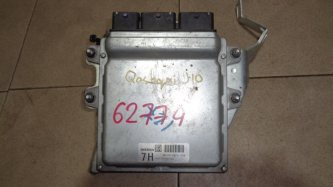 Блок управления двигателем Nissan Skyline V36