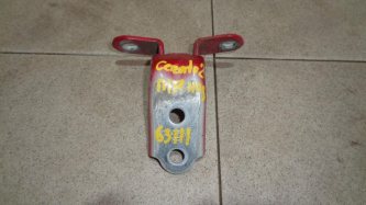 Петля двери Kia Cerato 2 TD