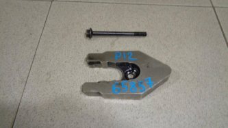 Кронштейн форсунки Nissan Primera P12