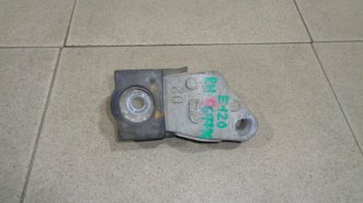 Кронштейн опоры двигателя Toyota Corolla E120