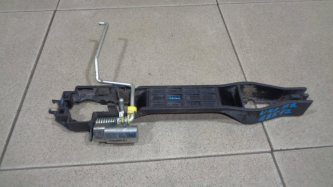 Кронштейн ручки Toyota Camry XV40