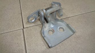 Петля двери передней правой нижняя Ford Fusion CBK
