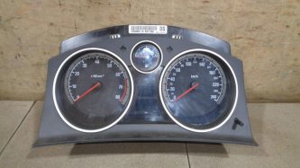 Панель приборов Opel Astra H