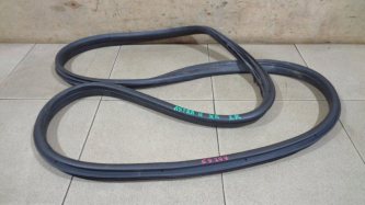 Уплотнитель двери Opel Astra H