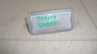Плафон салонный Toyota RAV4 A30
