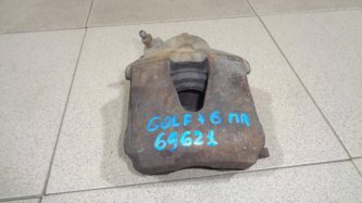 Суппорт передний правый Volkswagen Golf 6