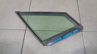 Стекло двери передней правой форточка Subaru Impreza G13, G23, GJ, GP