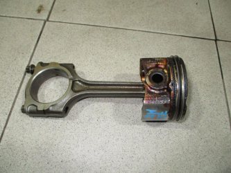 Поршень с шатуном Mazda 3 BL