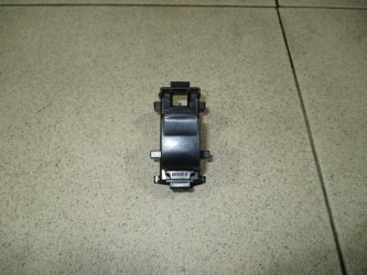 Кнопка стеклоподъемника Toyota RAV4 A30