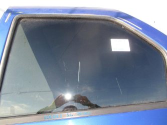 Стекло двери задней левой Renault Logan 1 L90