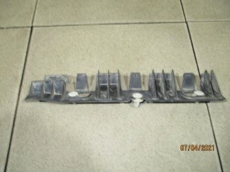 Кронштейн заднего бампера правый Renault Logan 1 L90
