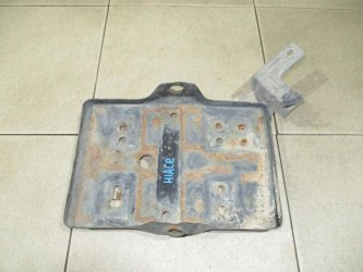 Крепление АКБ Toyota Hiace H200