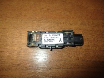 Датчик AIR BAG Nissan Primera P12