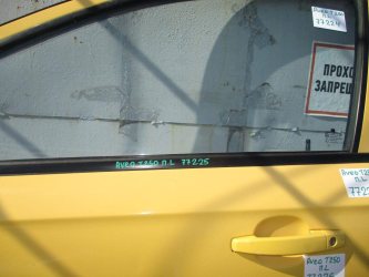 Накладка стекла переднего левого Chevrolet Aveo T250, T255