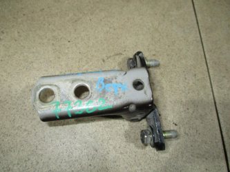 Петля двери передней Mitsubishi Lancer 9 CS