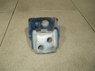 Петля двери передней правой нижняя Peugeot 207