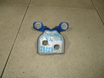 Петля двери Renault Logan 1 L90