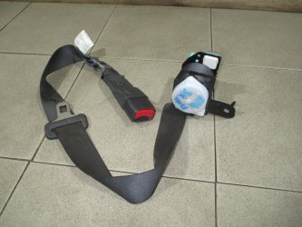 Ремень безопасности Toyota Corolla E150