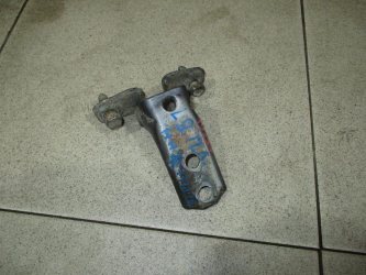 Петля двери передней Mitsubishi Lancer 9 CS