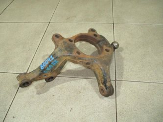 Кулак поворотный передний правый Toyota Corolla E150