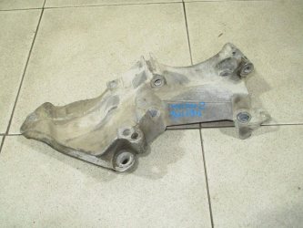 Кронштейн генератора Renault Megane 2