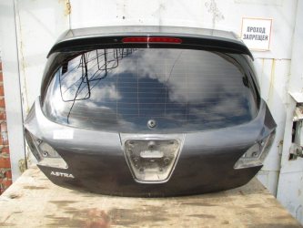Дверь багажника Opel Astra J