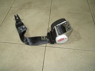 Ремень безопасности Ford Fiesta 6