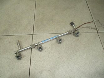 Рейка топливная Opel Astra J