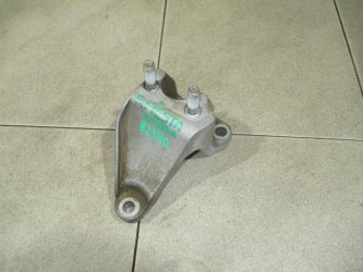 Кронштейн КПП левый Ford Fiesta 6