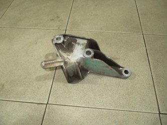 Кронштейн КПП Opel Astra J