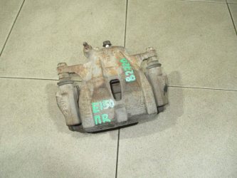 Суппорт передний правый Toyota Corolla E150