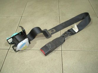 Ремень безопасности Toyota Corolla E150