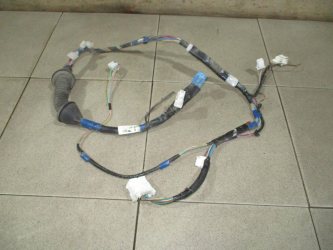 Проводка двери Toyota Corolla E150