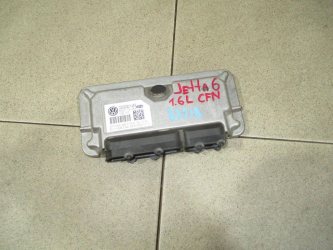 Блок управления двигателем Volkswagen Jetta A6