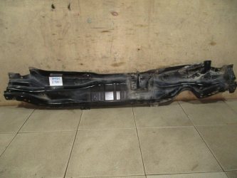 Решетка стеклоочистителя Toyota Corolla E150