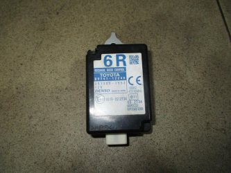 Блок электронный Toyota Corolla E150