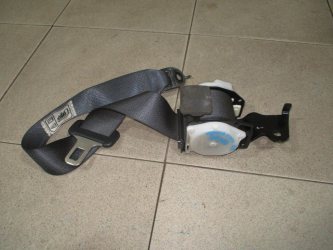 Ремень безопасности Honda Civic 4D FD
