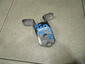 Петля двери передней Mazda 3 BL