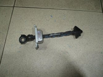 Ограничитель двери Mazda 3 BL