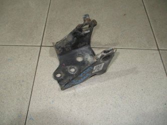 Кронштейн КПП Toyota Corolla E120