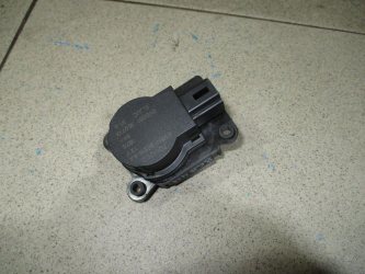 Моторчик заслонки печки Ford Focus 3