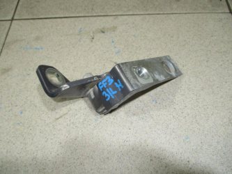 Петля двери задней левой нижняя Ford Focus 3