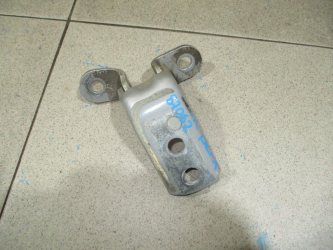 Петля двери передней правой верхняя Toyota Corolla E120