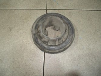 Опора задней пружины верхняя Nissan Murano Z51