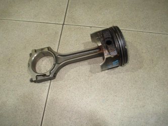 Поршень с шатуном Ford Focus 3