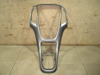 Накладка декоративная Opel Astra J