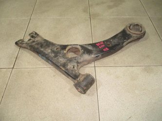 Рычаг передний правый Toyota Corolla E120